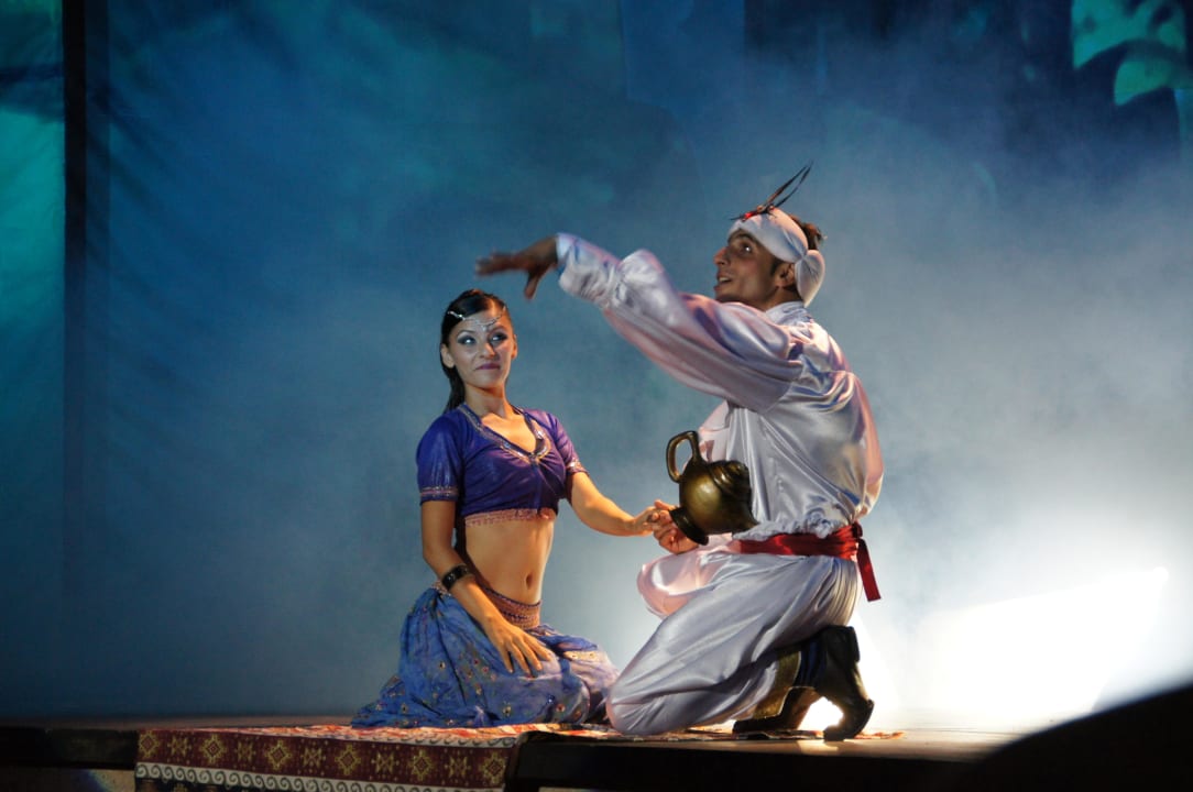 Musical Alladin Limak Lara Deluxe Hotel & Resort