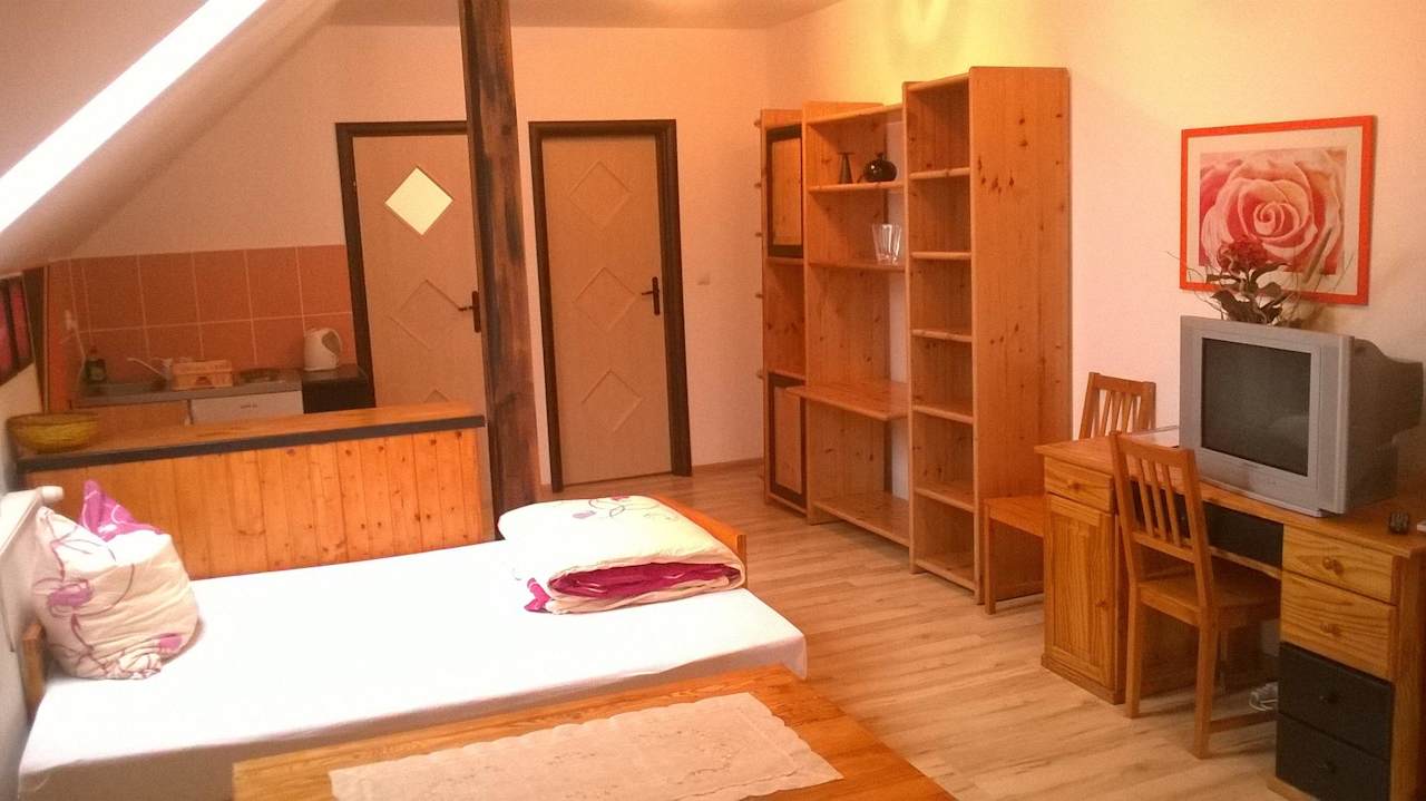 Apartament "Sosna" Tematyczny Ośrodek Sportowo-Rekreacyjny Dwór Zawiszy