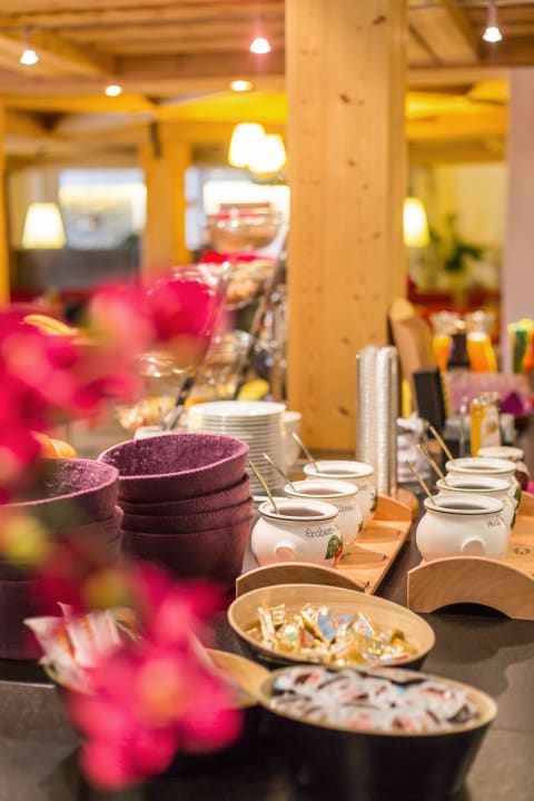 Frühstücksbuffet  Hotel Bacher Asitzstubn