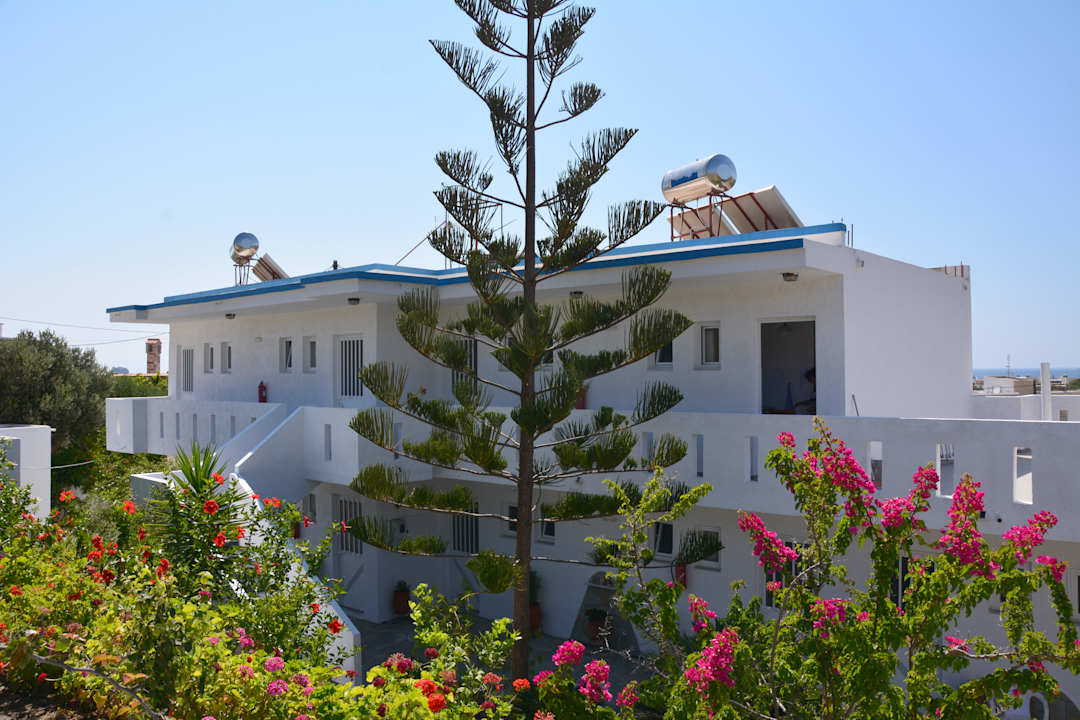 Eingangsbereich Garten Apartments Creta Vassakis Studios