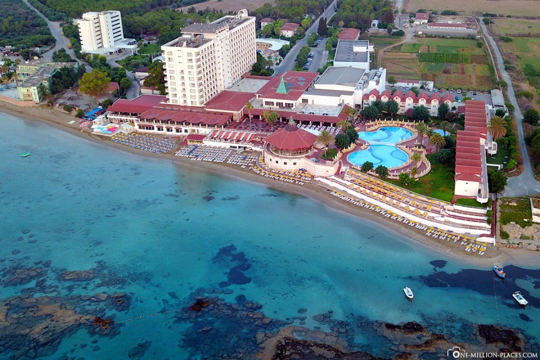 Außenansicht Salamis Bay Conti Resort Hotel & Casino