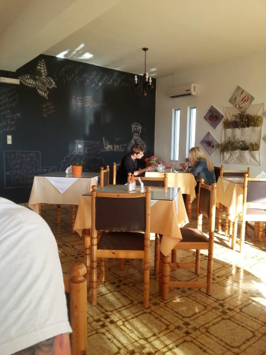 Ein Teil des liebevoll eingerichteten Essbereiches Hotel Laura