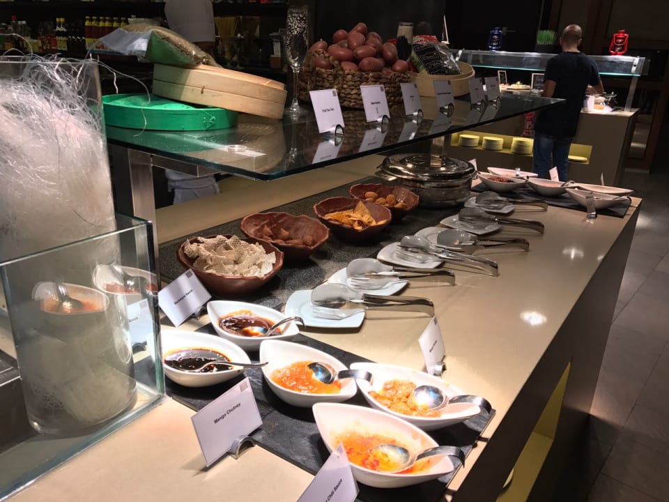 Restaurant Crowne Plaza Hotel Yas Island