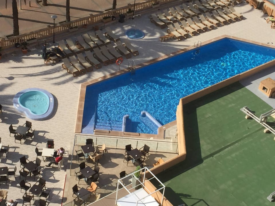Pool im Januar allsun Hotel Pil-lari Playa