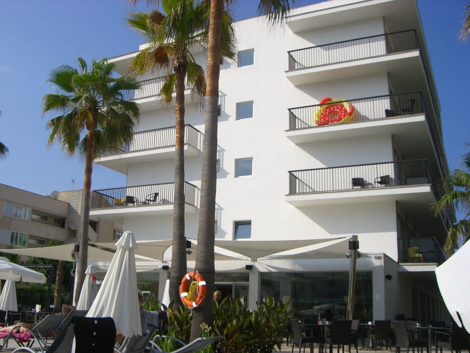 Gebäude 2 mit Bar im EG JS Palma Stay