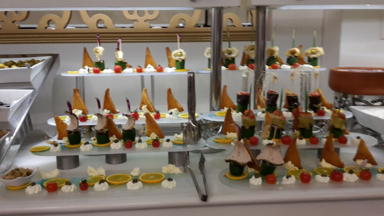 Gastro Side Royal Palace Hotel & Spa