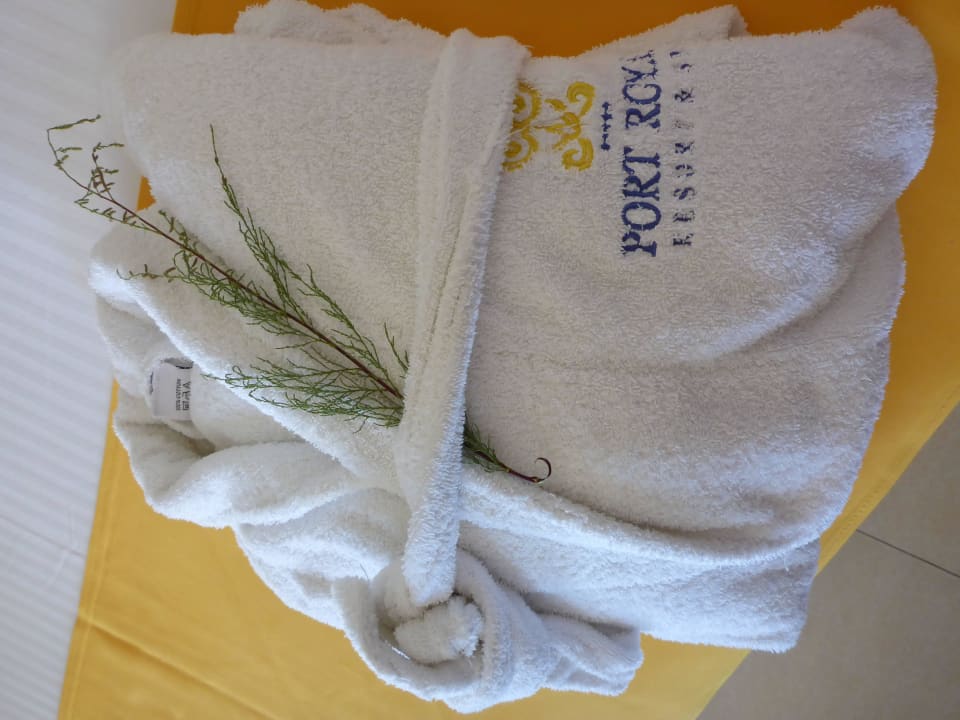 Bademantel SENTIDO Port Royal Villas & Spa