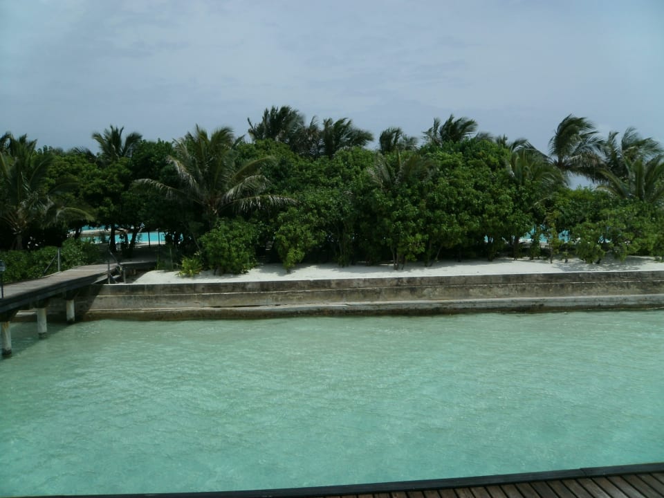 Steg zu Wasserbungalow Summer Island Maldives