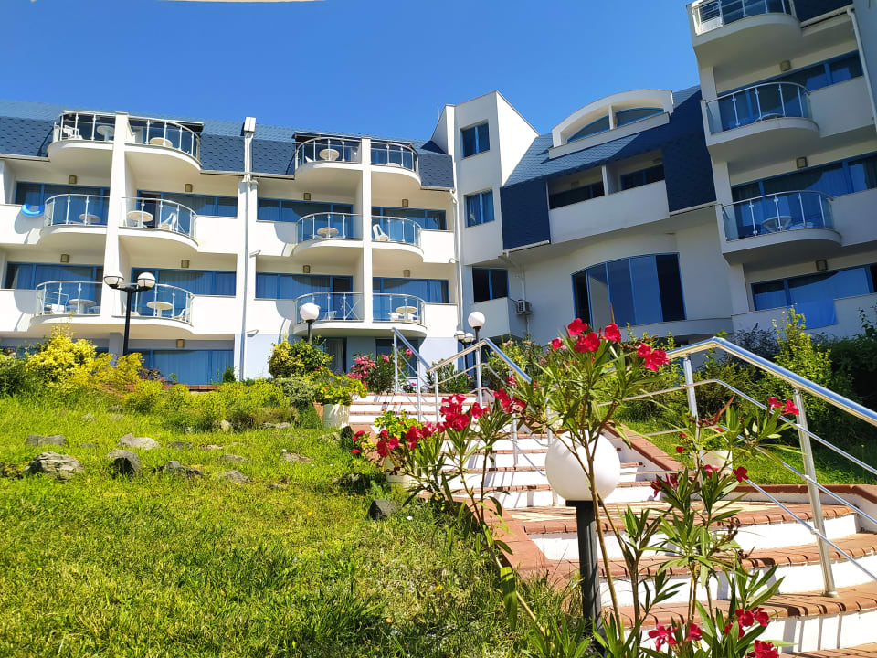 Außenansicht Hotel Sineva Beach