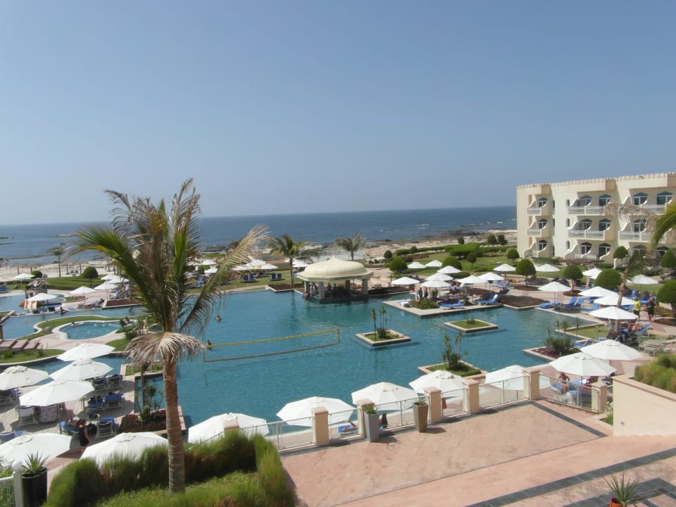 Poolanlage Wyndham Garden Salalah Mirbat