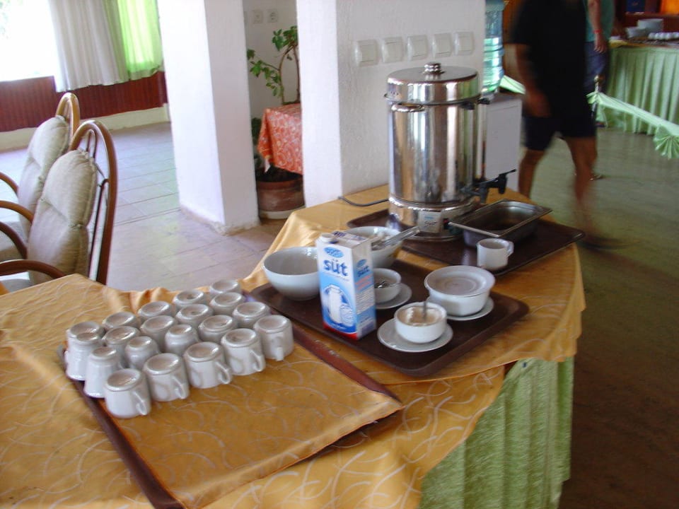 Nur Ersatzkaffee und Milchpulver Dream Park Bungalow Hotel