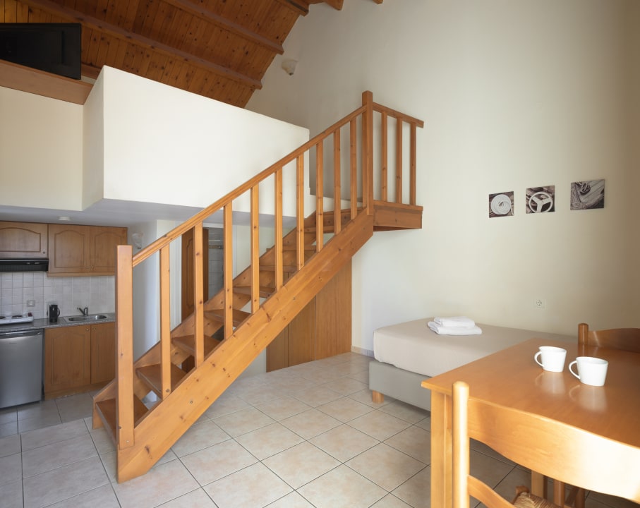 Zimmer Asterias Village Resort