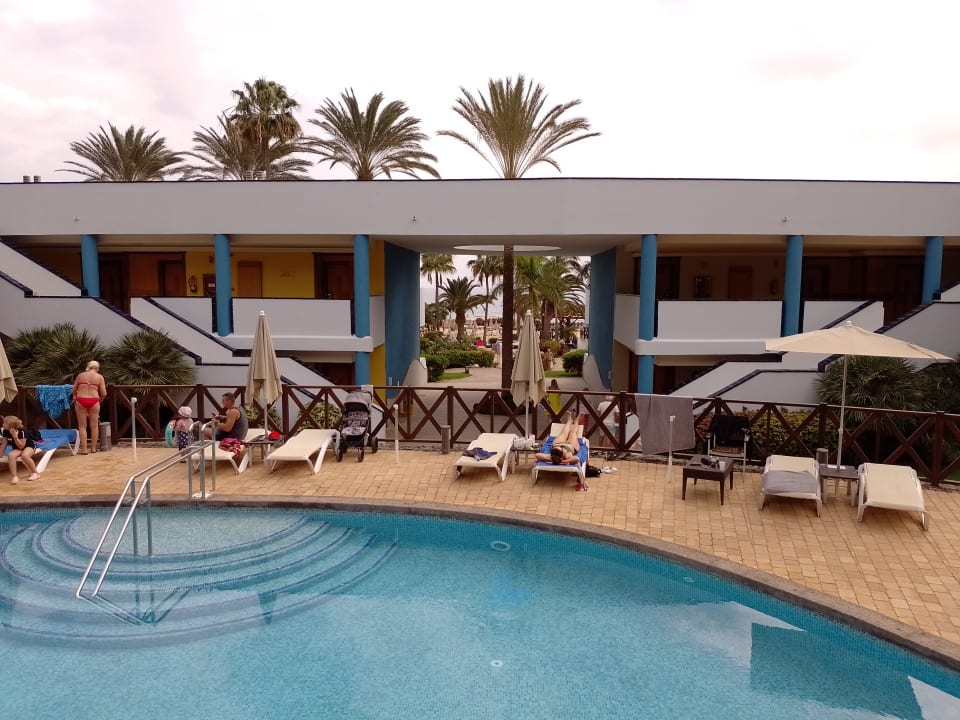 Pool R2 Pajara Beach