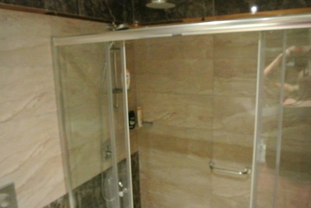 Große Dusche Hotel Royal Garden Beach