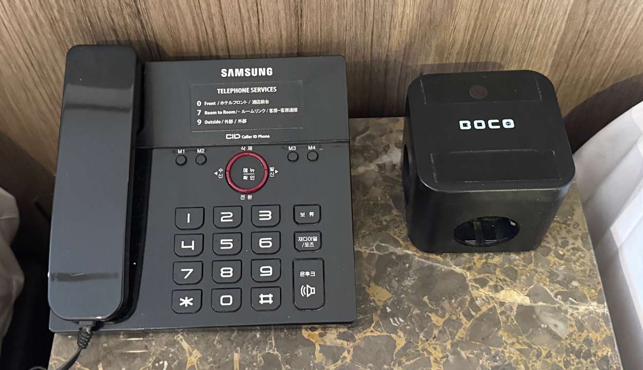 Zimmer Hotel Center Mark