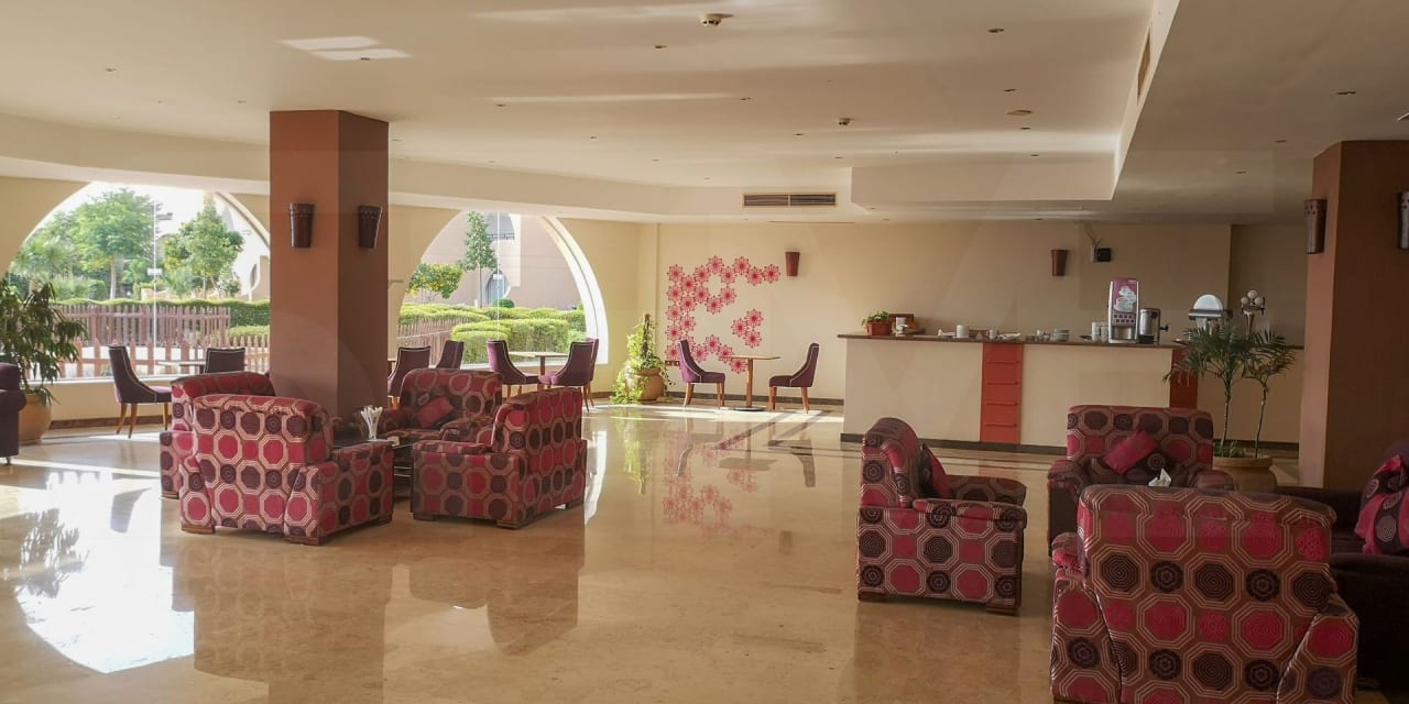 Lobby Three Corners Equinox Beach Resort