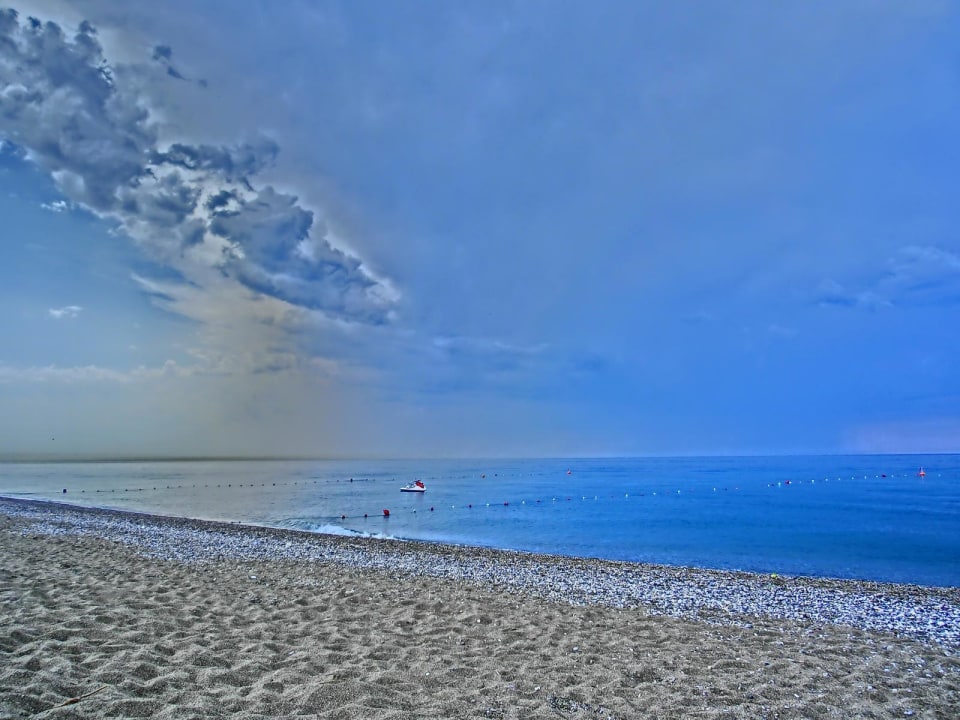 Strand-Impressionen Calimera Serra Palace