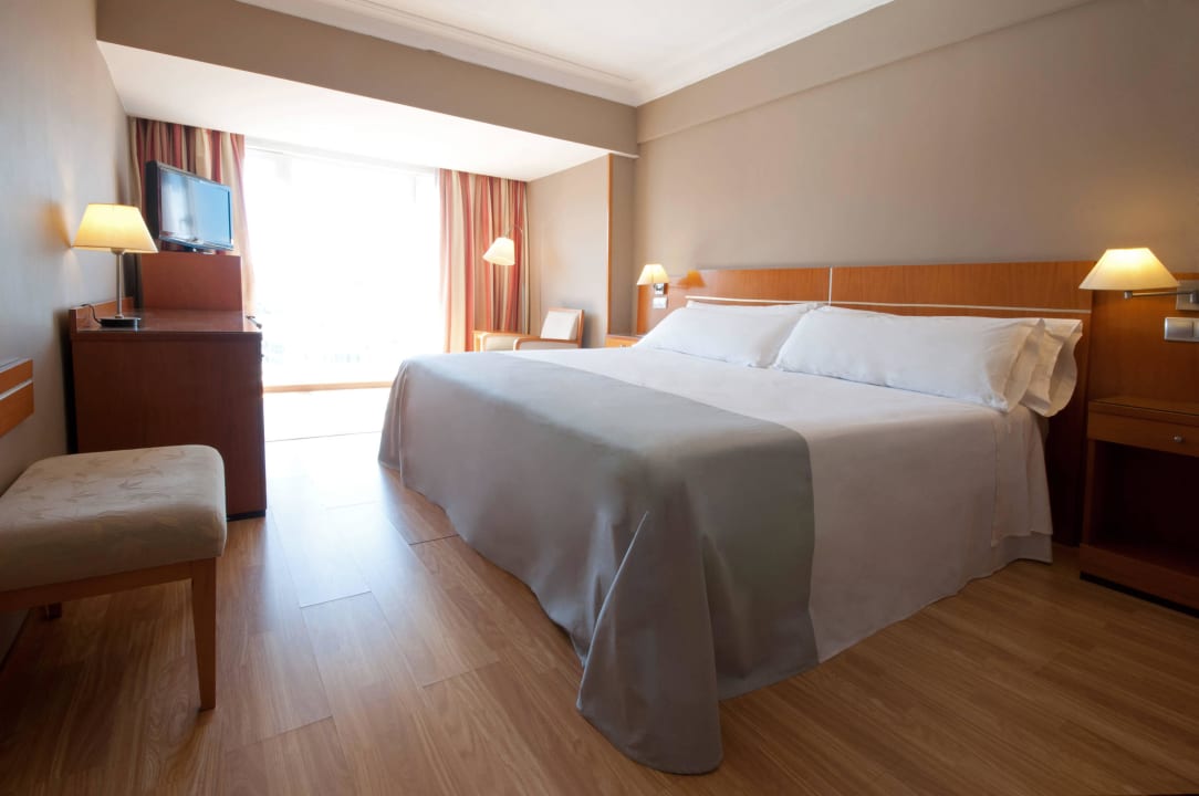 Standard Room TRYP San Sebastián Orly Hotel