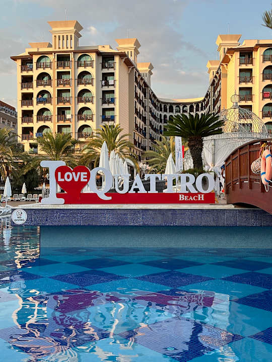 Pool Quattro Beach Spa & Resort