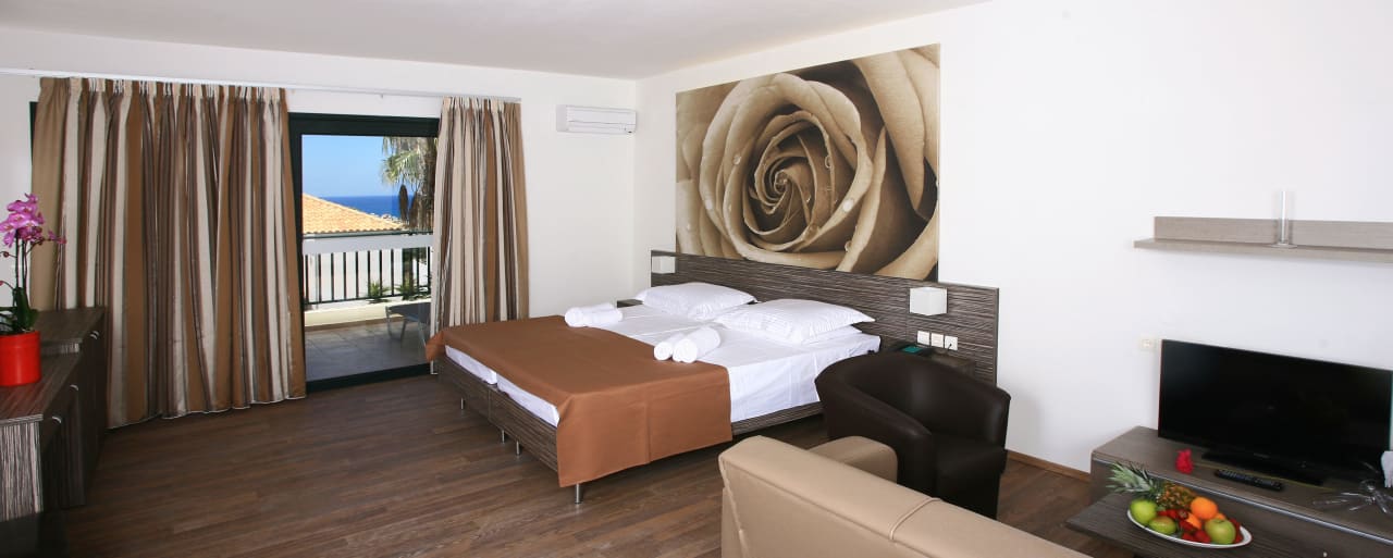 Executive Suite Eurohotel Katrin Suites - Adults only