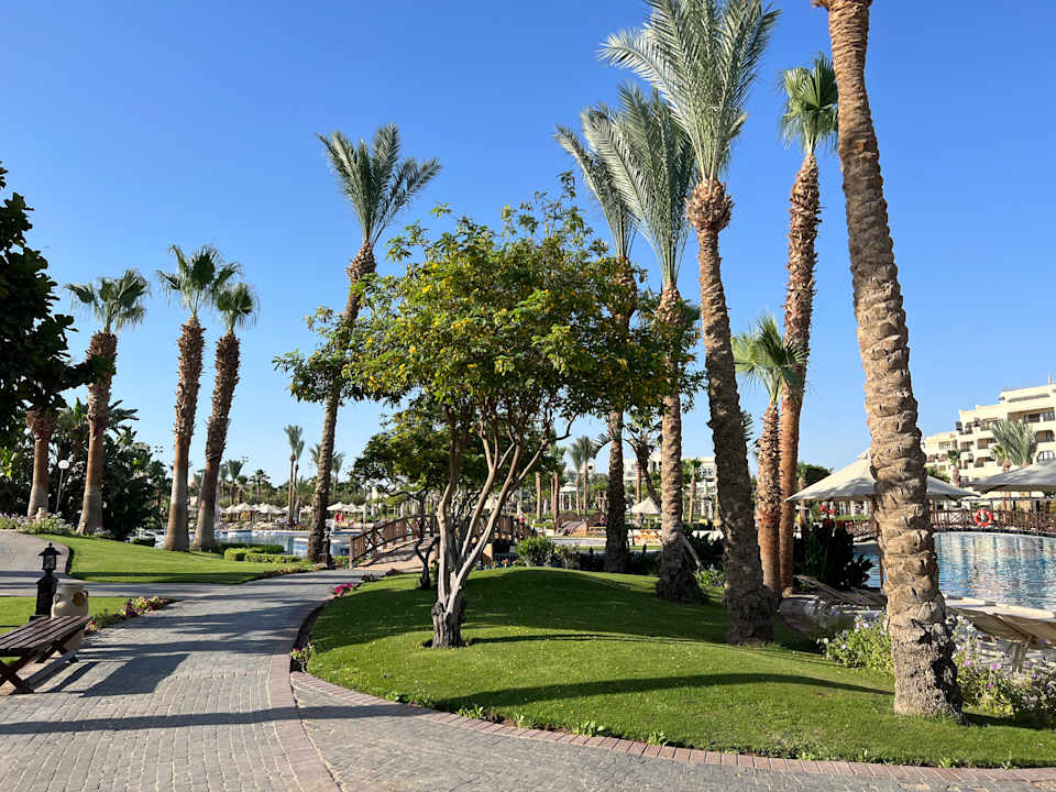 Gartenanlage Steigenberger ALDAU Beach Hotel