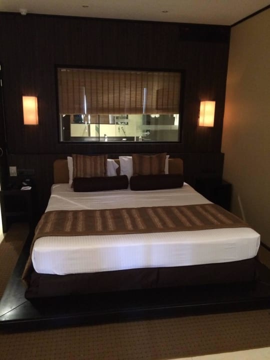 Deluxzimmer mit Poolzugang EKHO Surf