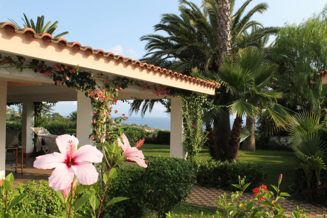 Il verde nella struttura Hotel Residence Rosy