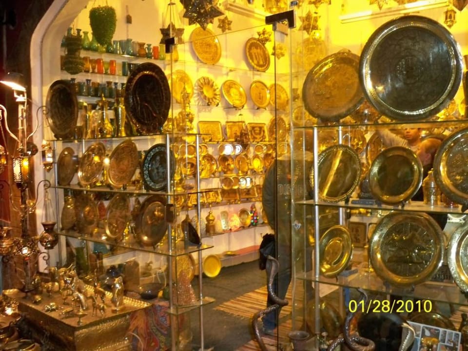 Schaufenster eines der vielen Basargechäfte Pickalbatros Alf Leila Wa Leila Resort - Neverland Hurghada