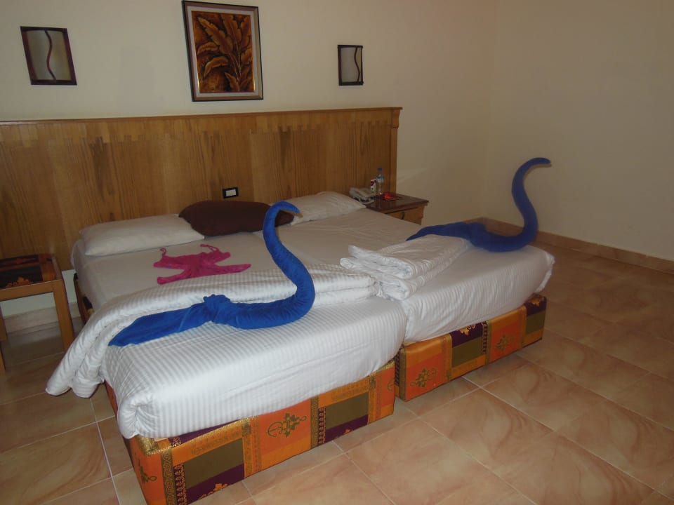 Jeden Tag eine neue Überaschung Pickalbatros Alf Leila Wa Leila Resort - Neverland Hurghada