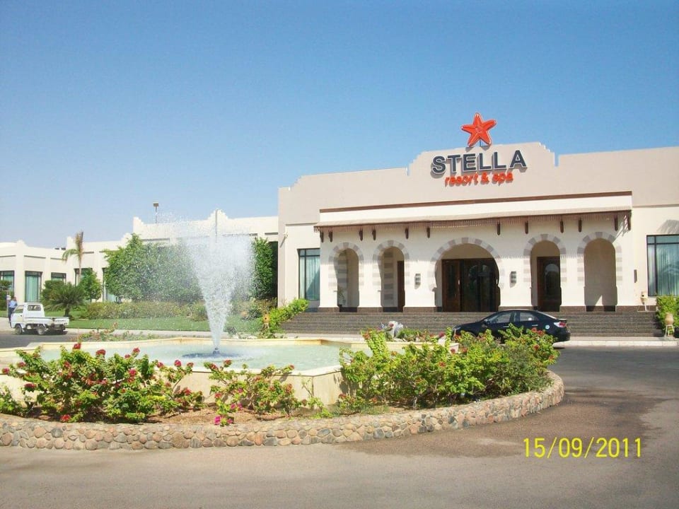 Hoteleingang Stella Beach Resort & Spa Makadi Bay