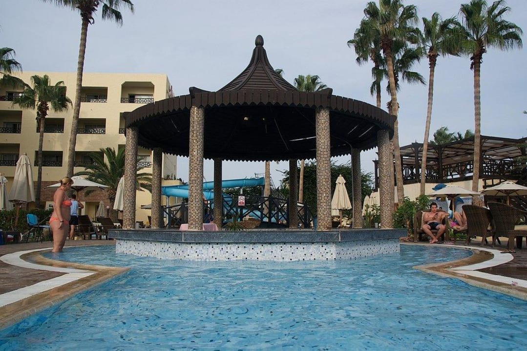 Pool Hotel Paradis Palace