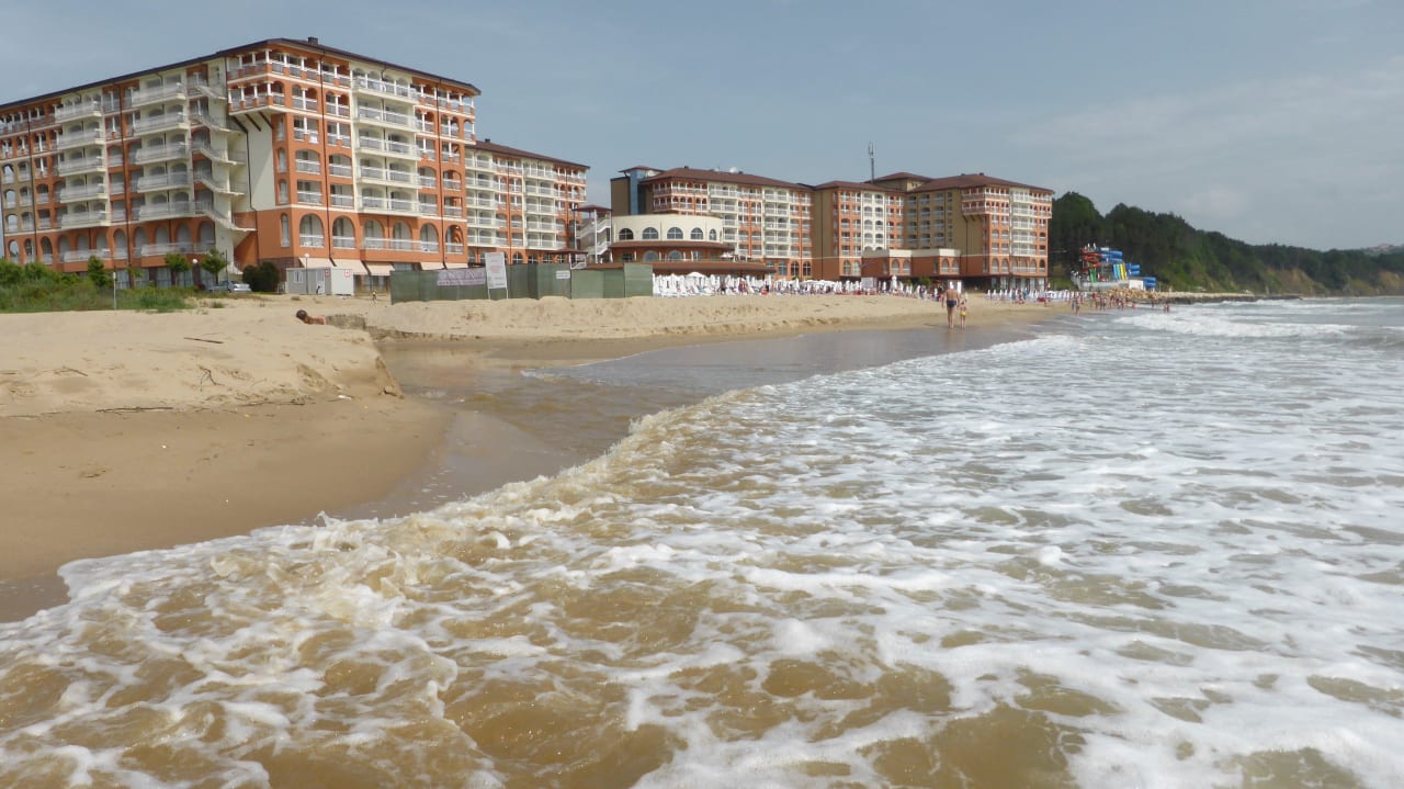 Hotel vom Strand aus Sol Luna Bay