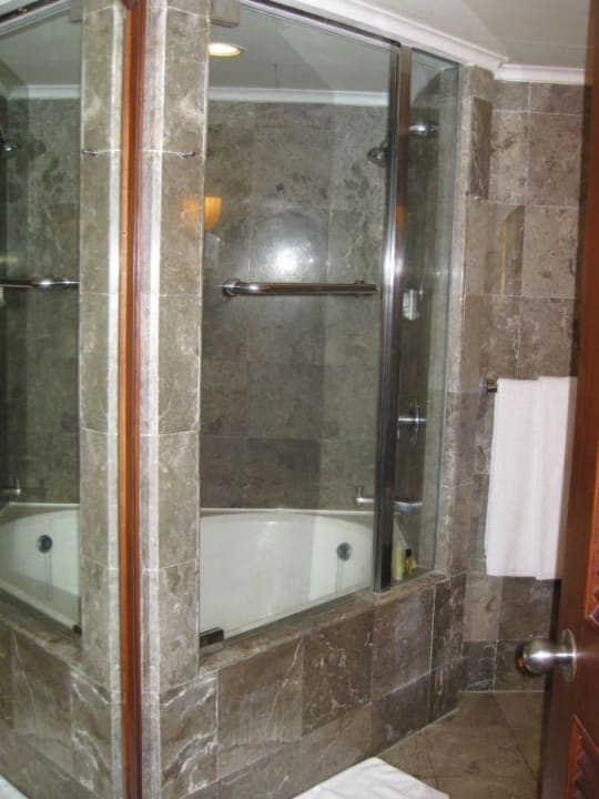 Dusche The Laguna A Luxury Collection Resort & Spa