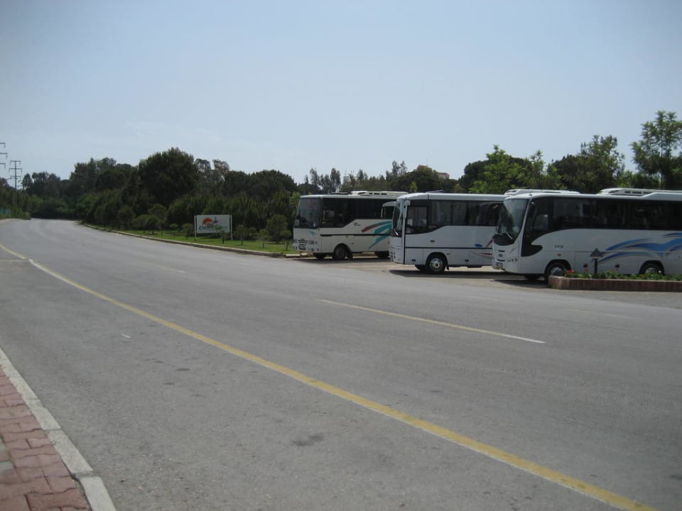 Blick von der Bushaltestelle Megasaray Club Belek