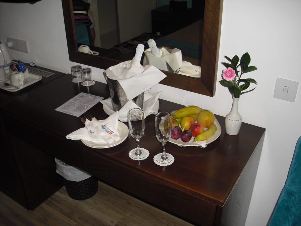 Begrüßungsdrink Juniorsuite Crystal Springs Beach Hotel