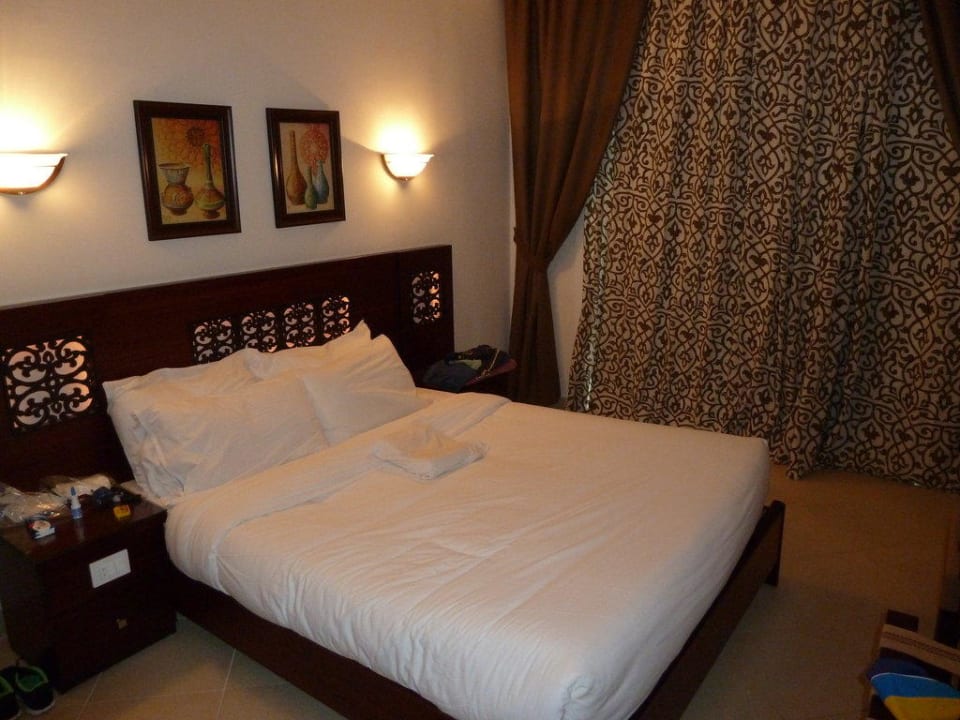 Schlafraum Pyramisa Sunset Pearl Resort