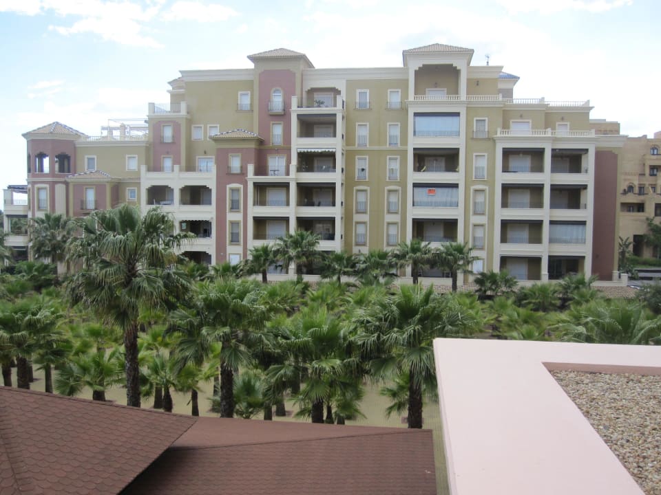 Blick auf Bebauung gegenüber Playacanela Hotel