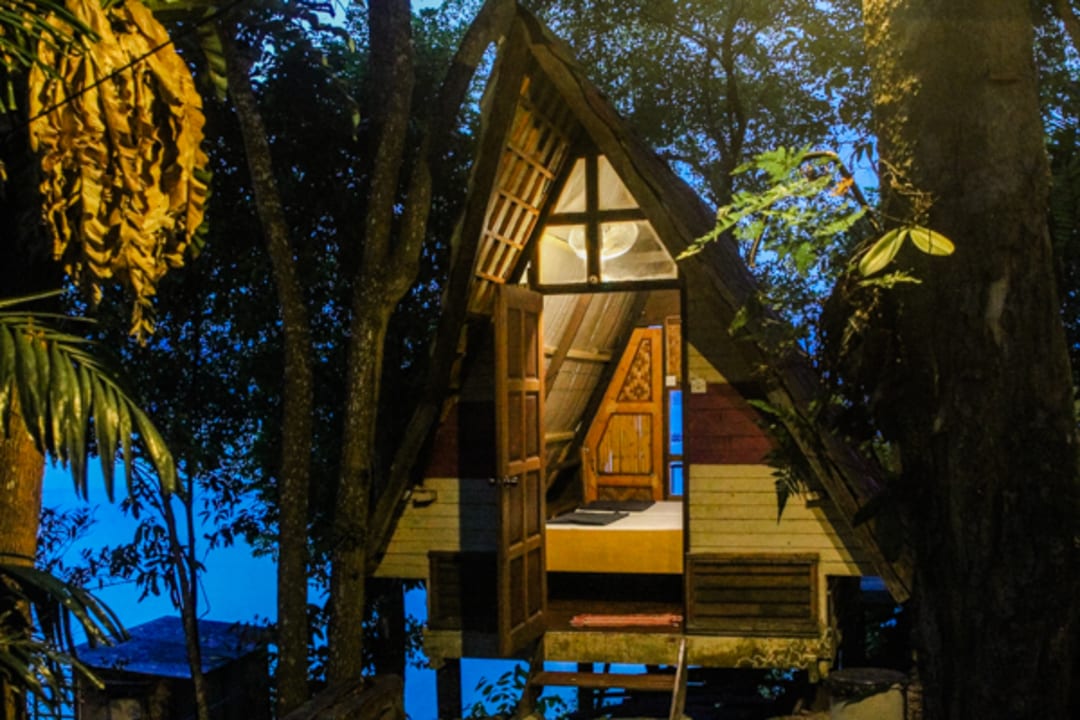 Außenansicht unserer Hütte Hotel Belum Rainforest Resort