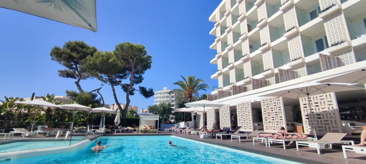 Pool HM Balanguera Beach