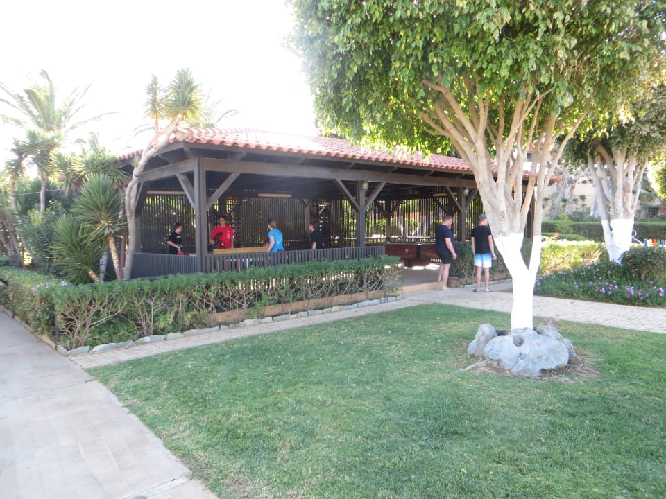 Die Tischtennis Platte Anissa Beach & Village