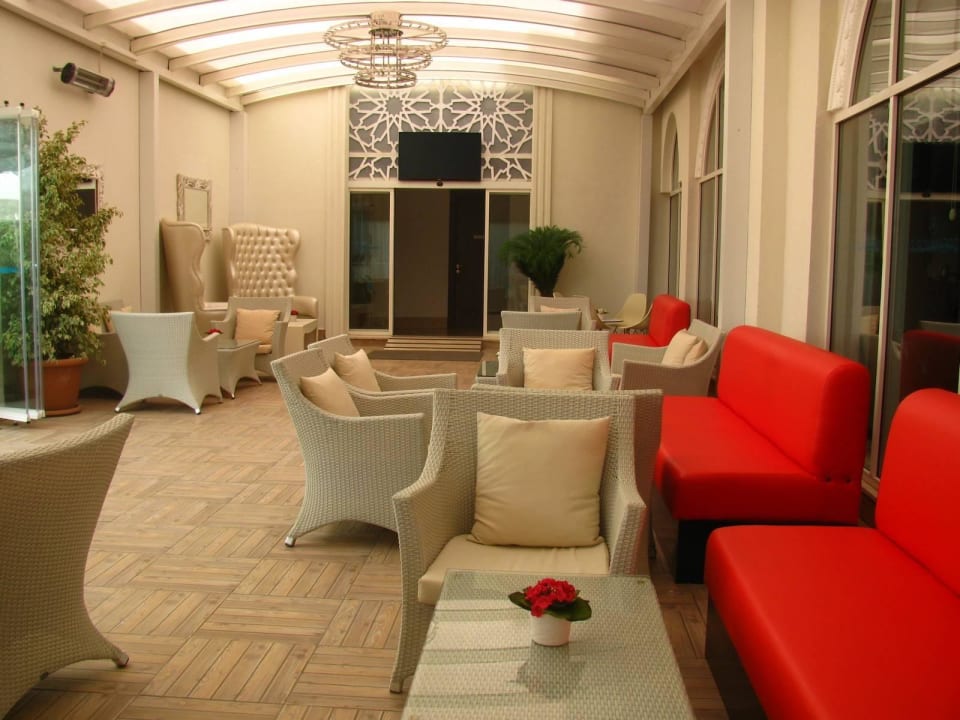 Кафе. территория отдыха Dream World Resort & Spa