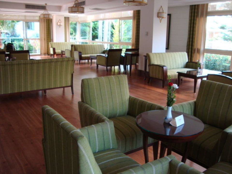 Sitzplätze neben der Rezeption Trendy Side Beach Hotel - Adults only
