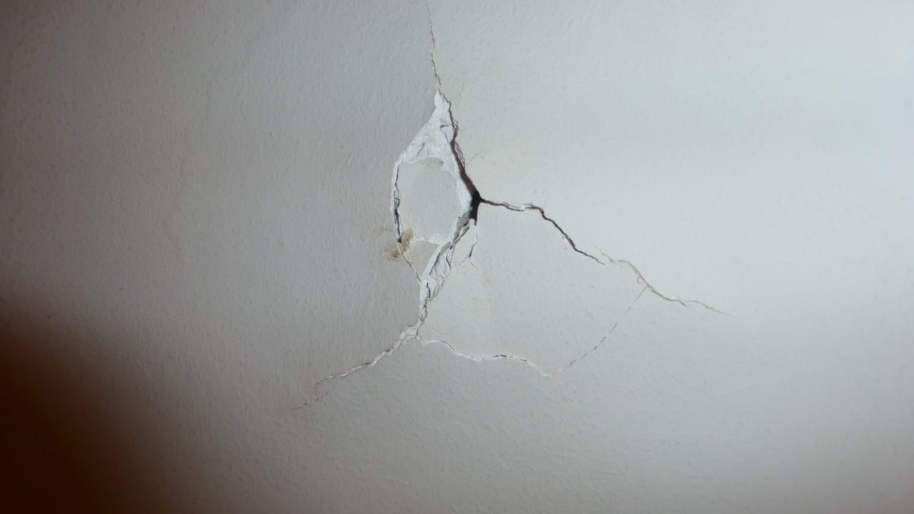 Wandputz fällt gleich ab  Shams Safaga Resort