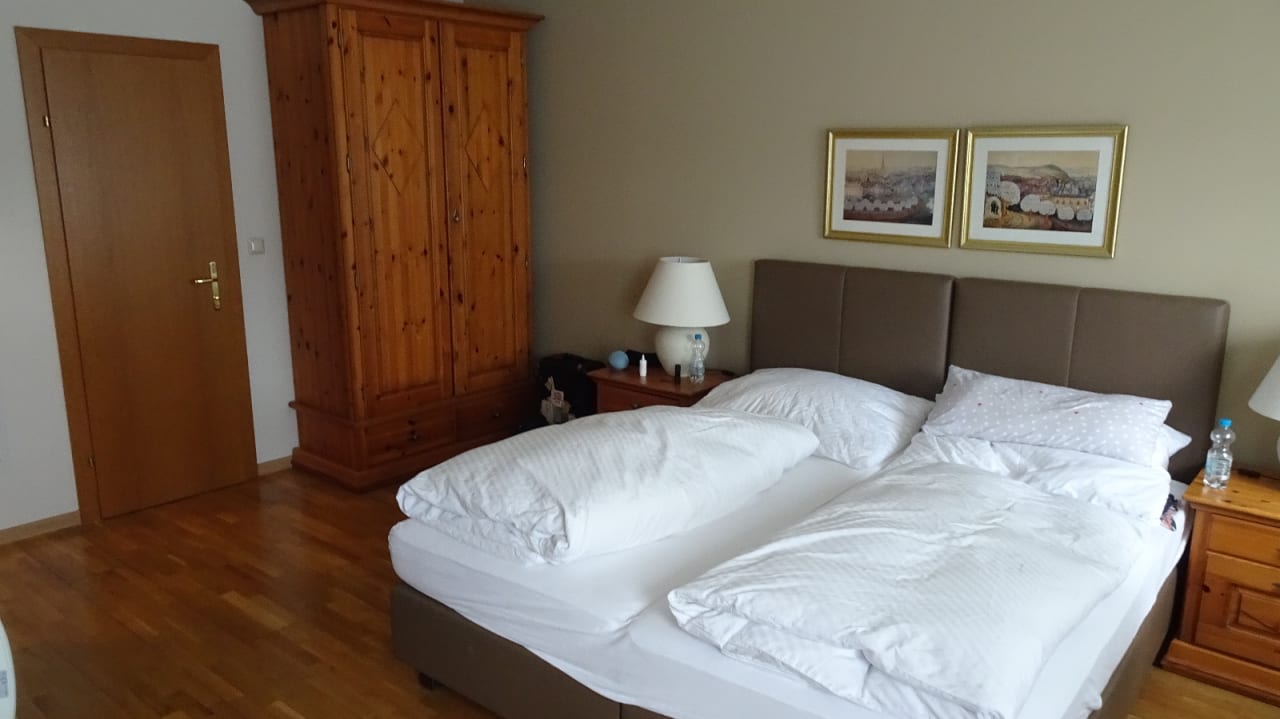 Zimmer Weingut & Gästezimmer Edelmann