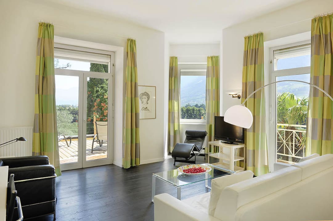 Wohnraum Suite Passiflora Villa Tivoli