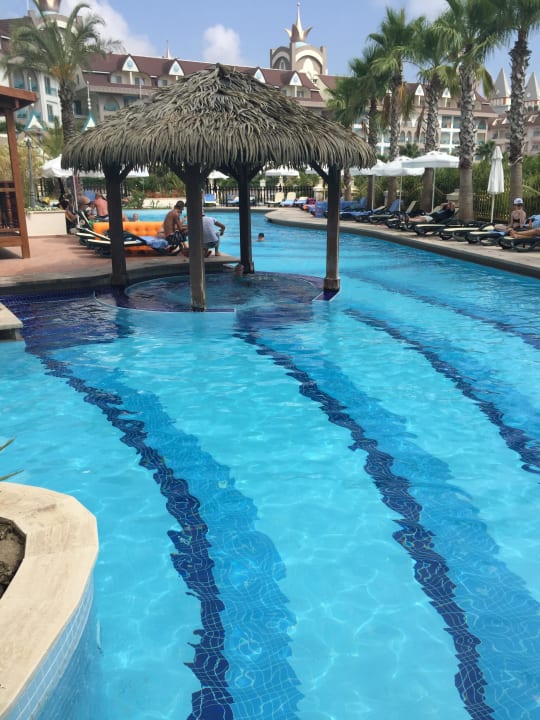 Pool  Well Palace Side