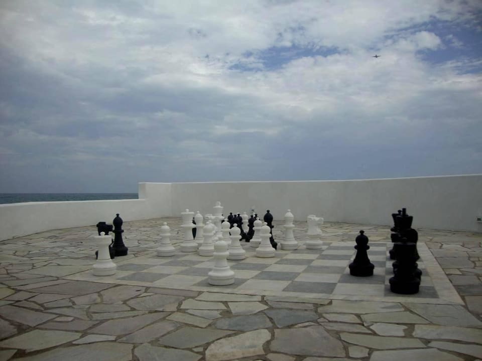 Chess Knossos Beach Bungalows Suites Resort & Spa