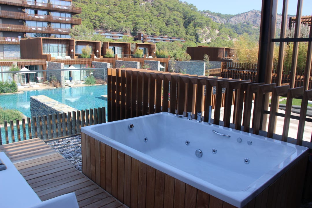 Jacuzzi Maxx Royal Kemer Resort