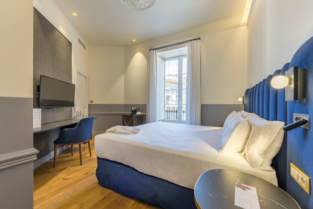 Zimmer Casa Alberola Alicante, Curio Collection by Hilton