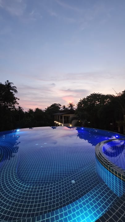 Pool Ban's Diving Resort